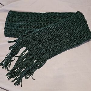 Elegant Green Knitted Scarf